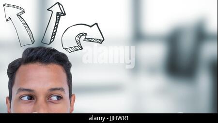Top di uomo di testa e verso l'alto 3D frecce contro sfocate ufficio grigio Foto Stock