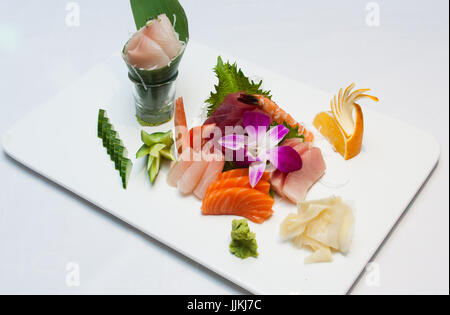 Assortimento di materie sushi Foto Stock