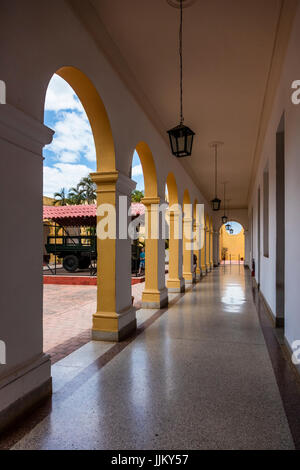 L'ex convento DE SAN FRANCISCO ASIS è ora il Museo Nacional de la lucha contra BANDIDOS - Trinidad, Cuba Foto Stock