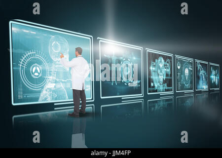 Composite immagine 3d di bello medico rivolto Foto Stock