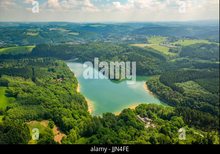 Glörtal serbatoio con parcheggio Haus Glörtal, dam parete, su i limiti della città e per Schalksmühle e Halver, serbatoio, dam Foto Stock