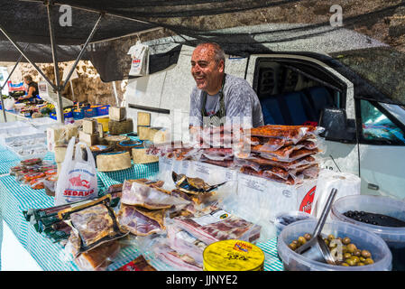 La popolazione locale in Navarrete, la Rioja, Spagna. Camino de Santiago. Foto Stock