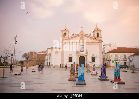 La chiesa Igreja de santa maria nella città di Lagos in Algarve del Portogallo in Europa. Foto Stock