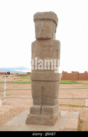 Il Ponce monolito di Tiwanaku, precolombiana sito archeologico, Bolivia, Sud America Foto Stock