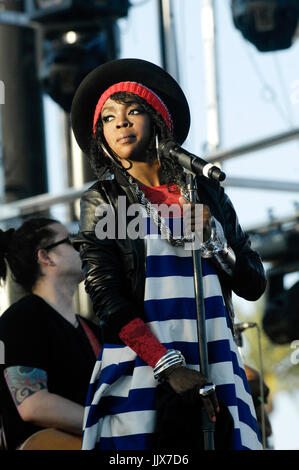 La sig.ra Lauryn Hill suona il 15,2011 Coachella Music Festival aprile 2011 Indio. Foto Stock