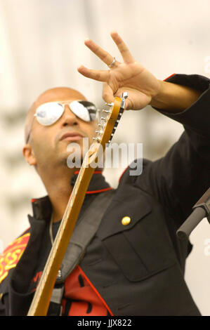 Tom Morello street sweeper social club eseguire 2009 kroq epicentro pomona fairplex pomona. Foto Stock