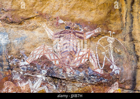 Nourlangie Rock e Rock indigeni galleria di pittura Foto Stock