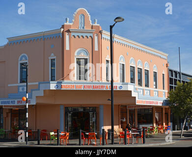 Napier - Nuova Zelanda - 27 Aprile 2017: l'edificio dello Stato è un esempio dello stile Art Deco di architettura fin dai primi anni trenta. Foto Stock