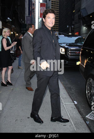 NEW YORK, NY Luglio 20, 2017 Jason Bateman al Late Show con Stephen Colbert di parlare di nuovo con NetFlix moive Ozark in New York, 20 luglio 2017. Credit:RW/MediaPunch Foto Stock