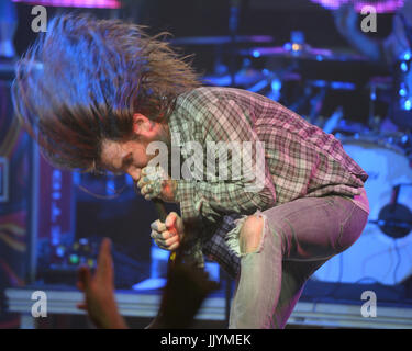 Fort Lauderdale, FL, Stati Uniti d'America. Il 20 luglio, 2017. Keith Buckley di ogni tempo che io muoia esegue presso la Sala della Cultura sulla luglio 21, 2010 a Fort Lauderdale, Florida. Credito: Mpi04/media/punzone Alamy Live News Foto Stock