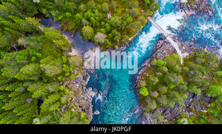 Fiume di montagna. Hordaland, Norvegia. Foto Stock