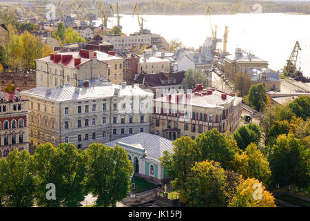 Vyborg, Russia - Ott 6, 2016. Paesaggio di Vyborg, Russia. Vista dalla cima del castello di Vyborg. Foto Stock