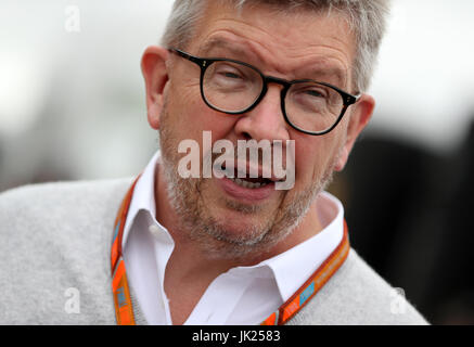 Formula Uno Managing Director, Motor Sports Ross Brawn durante il 2017 British Grand Prix sul circuito di Silverstone, Towcester. Foto Stock