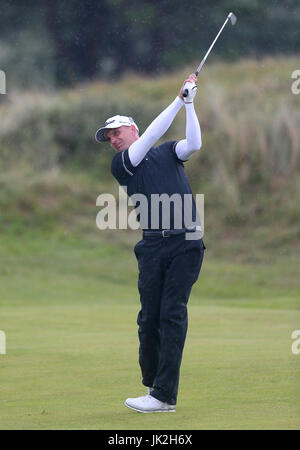 L'Inghilterra del Robert Dinwiddie durante la seconda giornata del Campionato Open 2017 al Royal Birkdale Golf Club, Southport. Foto Stock