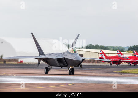 Il USAF F-22 Raptor il visto al 2017 Royal International Air Tattoo at Royal Air Force Fairford nel Gloucestershire - il più grande airshow militare Foto Stock