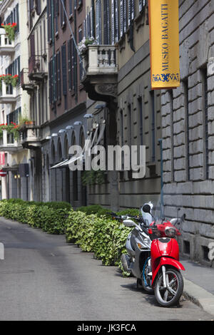 L'Italia, Lombardia, Milano, Monte Napoleone designer di moda area, Via Santo Spirito, Museo Bagatti Valsecchi Foto Stock