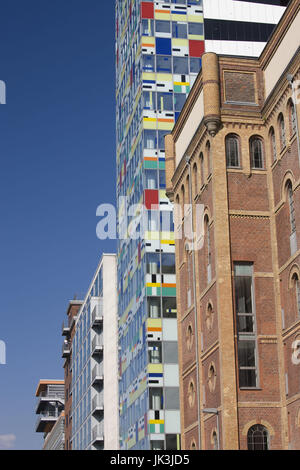 In Germania, in Renania settentrionale-Vestfalia, Düsseldorf, Medienhafen, edificio Colorium da William Alsop, Foto Stock