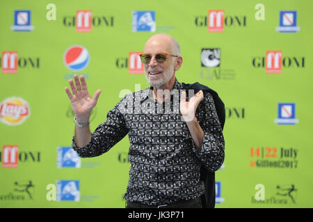 Giffoni Valle Piana, Italia. 21 Luglio, 2017. L'Accademia Italiana pluripremiato regista e sceneggiatore Gabriele Salvatores assiste il Giffoni Film Festival 2017 sulla luglio 21, 2017 a Giffoni Valle Piana, Italia. L'Accademia Italiana pluripremiato regista e sceneggiatore Gabriele Salvatores assiste il Giffoni Film Festival 2017 sulla luglio 21, 2017 a Giffoni Valle Piana, Italia. Credito: Ivan Romano/Pacific Press/Alamy Live News Foto Stock