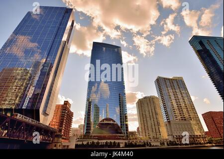 Chicago's West Loop area ha visto un esplosione di nuova costruzione. Chicago, Illinois, Stati Uniti d'America. Foto Stock