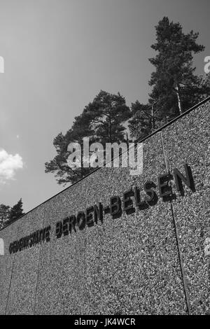 Germania, Niedersachsen, Bergen-Belsen WW2, campo di concentramento, memorial, segno, Foto Stock