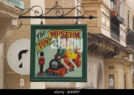 Malta, La Valletta, segno per il Museo del Giocattolo Foto Stock