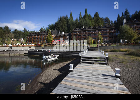 Argentina NEUQUEN provincia, distretto dei laghi, Lago Nahuel Huapi, Villa La Angostura, Puerto Manzano, Bahia Manzano Resort Foto Stock