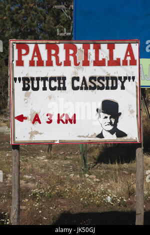 Argentina, Patagonia, Chubut Provincia, Cholila, segno per il Butch Cassidy parrilla steak house Foto Stock