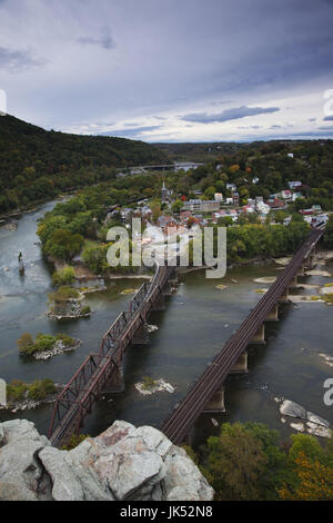 Stati Uniti d'America, West Virginia, harpers Ferry, harpers Ferry National Historic Park, elevato angolo vista dal Maryland rocce Foto Stock