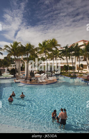 Puerto Rico, East Coast, Fajardo, El Conquistador Hotel Resort, piscina Foto Stock