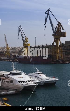 Malta, La Valletta, Senglea, L-Isla, traghetti e del cantiere navale Foto Stock