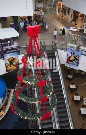 Uruguay, Punta del Este, Punta Shopping Mall, interno Foto Stock