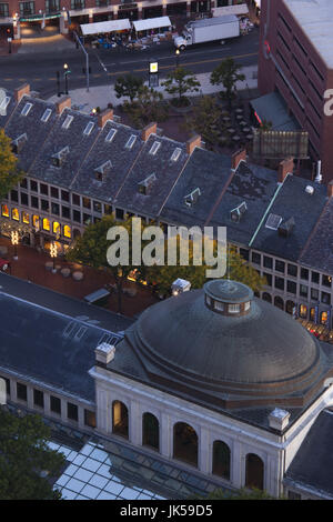 Stati Uniti d'America, Massachusetts, Boston, Quincy Market edifici, ad alto angolo di visione, alba Foto Stock