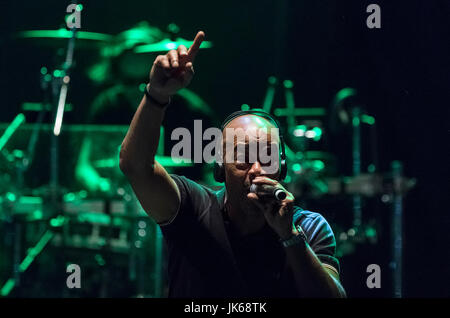 Cartagena, Spagna. 21 Luglio, 2017. Il British gruppo musicale UB40 durante le loro performance presso La Mar de Musicas Festival. Credito: ABEL F. ROS/Alamy Live News Foto Stock