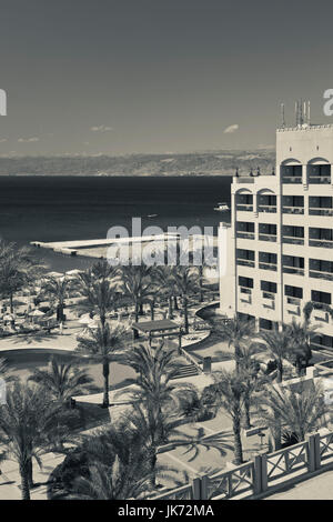 Giordania, Aqaba, vista in elevazione del Mare Rosso e Eilat, Israele da Intercontinental Hotel Foto Stock
