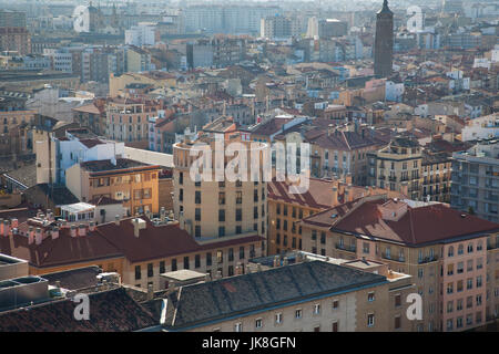 Spagna, regione di Aragona, provincia di Zaragoza, Zaragoza, Basilica de Nuestra Senora del Pilar, elevati vista sulla città dalla Torre Pilar tower Foto Stock