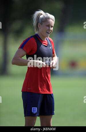 England Women's Steph Houghton durante una sessione di allenamento allo Sporting 70 Sports Center di Utrecht. PREMERE ASSOCIAZIONE foto. Data immagine: Sabato 22 luglio 2017. Vedi PA storia CALCIO Inghilterra Donne. Il credito fotografico dovrebbe essere: Mike Egerton/PA Wire. Foto Stock