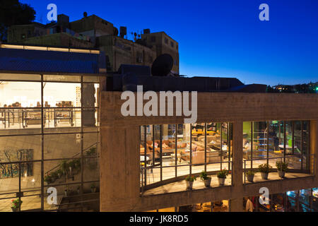 Giordania, Amman, vista in elevazione del centro di Amman e selvaggio della Giordania, centro di sera Foto Stock