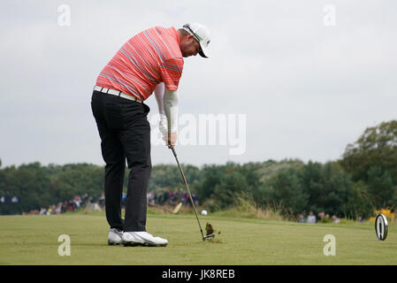 Australia Marc Leishman tees off il 4° durante la terza giornata del Campionato Open 2017 al Royal Birkdale Golf Club, Southport. Stampa foto di associazione. Picture Data: Sabato 22 Luglio, 2017. Vedere PA storia Golf Open. Foto di credito dovrebbe leggere: Andrew Matthews/filo PA. Restrizioni: solo uso editoriale. Uso non commerciale. Immagine ancora utilizzare solo. Il campionato aperto logo e chiaro collegamento al sito web aperto (TheOpen.com) per essere inclusi nel sito web publishing. Chiamate il numero +44 (0)1158 447447 per ulteriori informazioni. Foto Stock