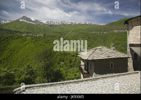 Mazedonien, Mavrovo-Nationalpark, Kloster Sveti Jovan Bigorski, Berglandschaft, Foto Stock