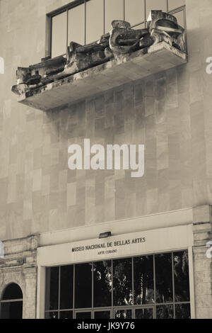 Cuba, La Habana, La Habana Vieja, Museo Nacional de las Bellas Artes, collezione di arte cubana, edificio esterno Foto Stock