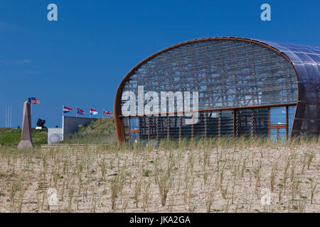 Francia, regione della Normandia, Manche Department, D-Day spiagge, WW2-SER D-Day invasione Utah Beach, Sainte Marie du Mont, Musee Utah Beach museum, edificio esterno Foto Stock