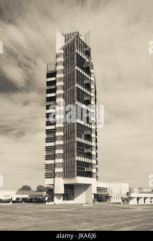 Stati Uniti d'America, Oklahoma, Bartlesville, Price Tower, solo grattacielo progettato da Frank Lloyd Wright, costruito nel 1956 Foto Stock