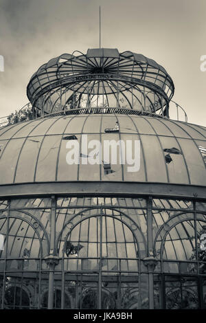 Il Cile, Santiago, Parque Quinta Normal park, serra di antiquariato Foto Stock