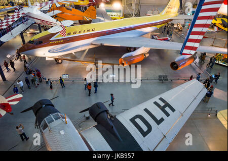 Stati Uniti d'America, Virginia, Herdon, Museo Nazionale dell'aria e dello spazio, Steven F. Udvar-Hazy Center, air museum, vista in elevazione del 1930-era tedesco Junkers Ju-52 aereo di linea Foto Stock