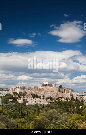 Grecia Grecia Centrale Regione, Atene, vista sull'Acropoli dalla collina di Filopappos Foto Stock