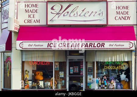 Stati Uniti d'America, New Jersey, Bloomfield, Holstens Gelateria, posizione finale utilizzato per l'ultimo episodio della Soprani serie TV, esterna Foto Stock