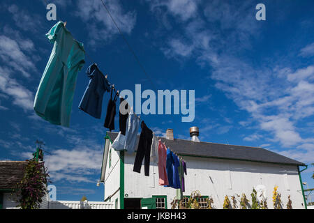 Stati Uniti d'America, Pennsylvania, Pennsylvania Dutch Country, Lancaster, Amish e Farm House Museum, servizio lavanderia essiccazione su stendibiancheria Foto Stock