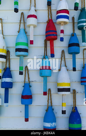 Stati Uniti d'America, Maine, Stonington, decorativo boe di aragosta Foto Stock