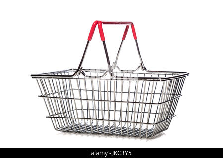 Metallo piccolo Shopping basket contro uno sfondo bianco Foto Stock