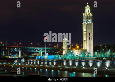 Canada Quebec, Montreal, Porto Vecchio clocktower, sera Foto Stock